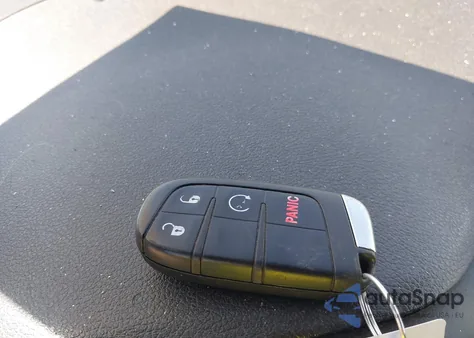 2018 Jeep Renegade Altitude 4X4 из США, поврежденный, VIN ZACCJBBB3JPG80072